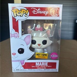 Disney Pop! Marie Flocked Vinyl Figure - White and Pink